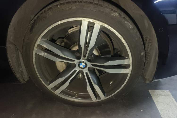 Used BMW 6 Series GT 2021 630i M Sport Package Right Front Wheel Hub