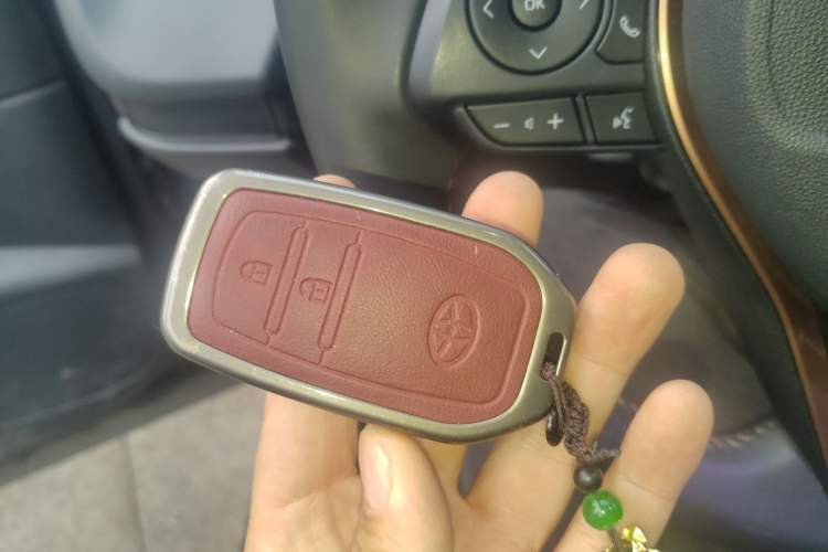 Used Toyota Corolla Cross 2026 Model 2.0L Smart Electric Hybrid Dual-Engine Elite Edition