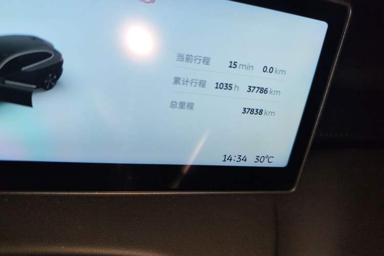 Used Nio ET5T 2024 75kWh Touring Odometer Close Up