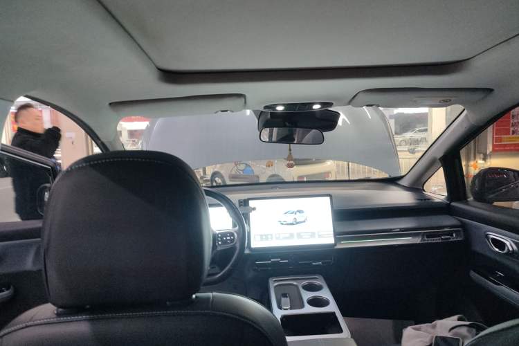 Used AION Y 2022 Plus 70 Smart Edition
