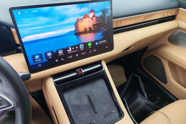 Used Hima AITO M5 2022 Pure Electric Rear-Drive Standard Edition Audio And AC Panel