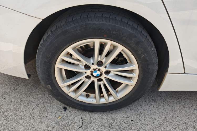 Used BMW 3 Series 2013 320Li Fashion Model
