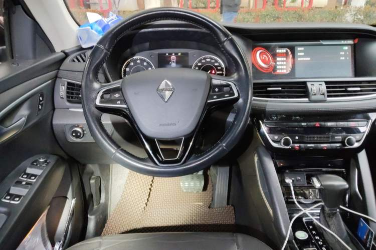 Used BORGWARD BX7 2016 28T Two-Wheel Drive Luxury Version 5 Seats

