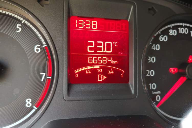 Used Volkswagen Jetta 2017 1.4L Manual Fashion Edition
