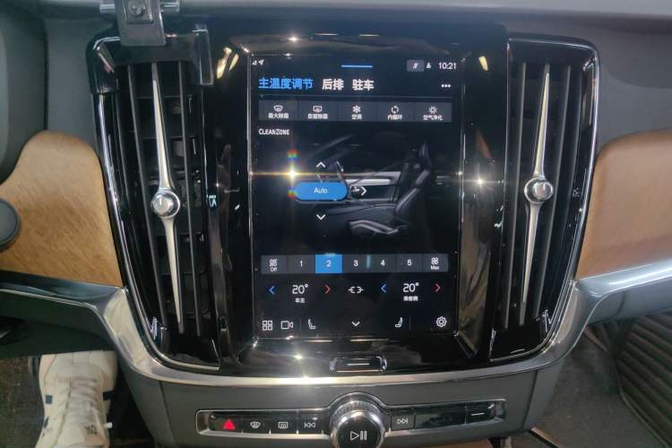 Used Volvo S90 New Energy 2024 Plug-in Hybrid Four-Wheel Drive Long-Range Zhiyi Luxury Edition
