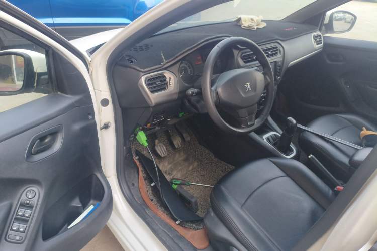 Used Peugeot 301 2016 1.6L Manual Comfort Edition
