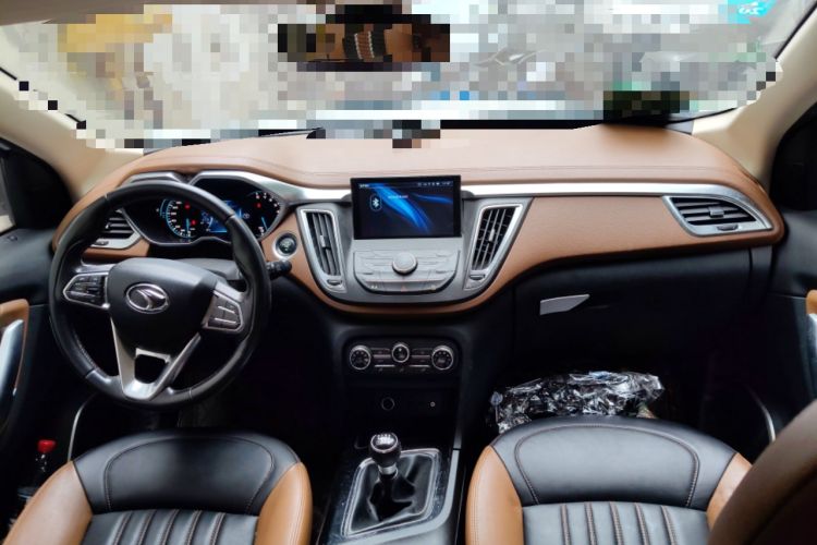 Used Soueast DX7 2015 1.5T Manual Luxury Model Center Console