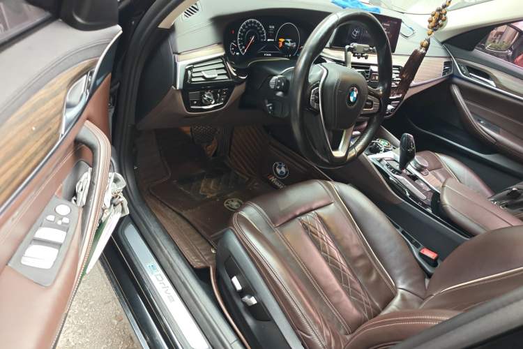 Used BMW 5 Series New Energy 2019 Updated Version 530Le Luxury Package Driver Seat
