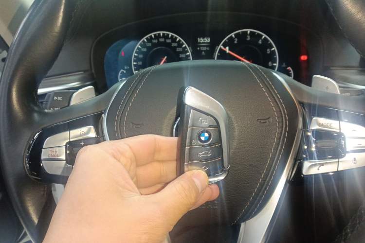 Used BMW 5 Series 2019 530Li Luxury Edition Premium Package
