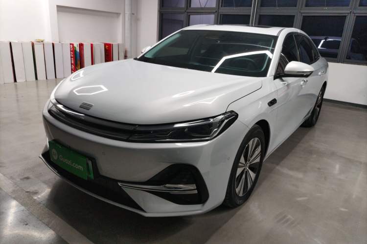 Used Geely Galaxy A7 2025 Model EM-i 150km Long-Distance Edition