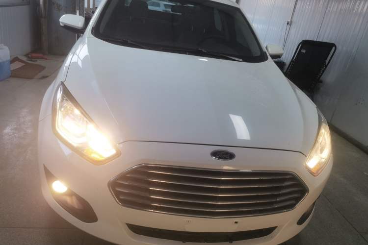 Used Ford Escort 2015 1.5L Manual Comfort Model