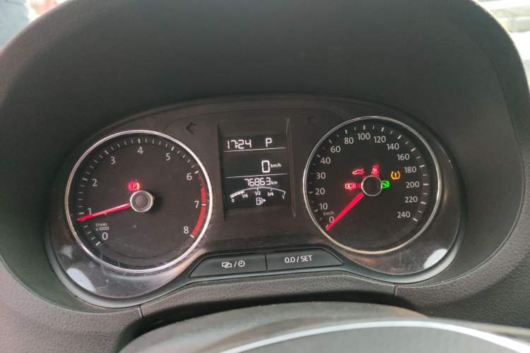 Used Volkswagen Polo 2016 1.6L Automatic Luxury Model Instrument Cluster