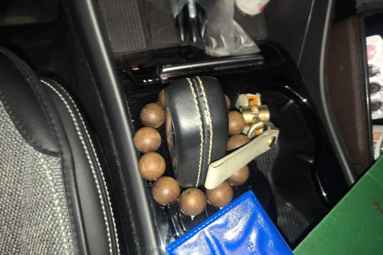 Used Volvo XC40 New Energy 2022 Long-Range Version Gear Lever