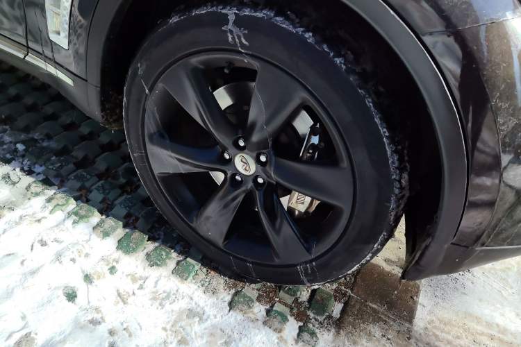 Used Infiniti FX 2011 FX35 Supreme Edition
