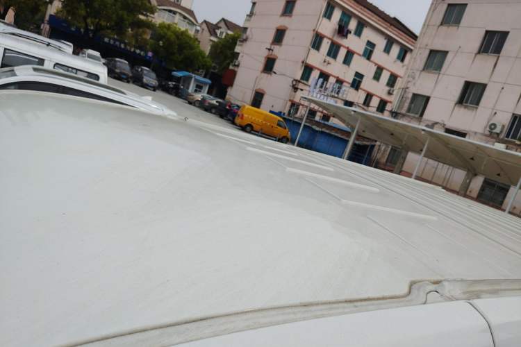 Used SAIC MAXUS Xintu V80 2023 2.0T AMT Classic Aoyuntong Short Wheelbase Ultra-Low Roof 5/6-Seater
