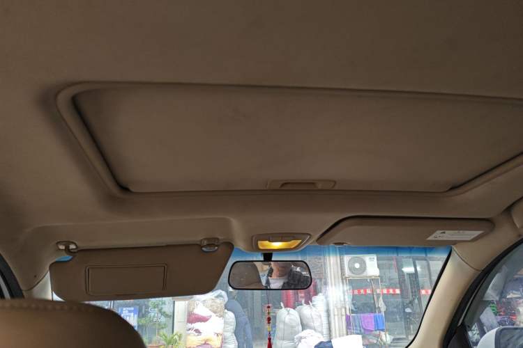 Used Baojun 730 2016 1.5T Manual Luxury Edition 7 Seats Headliner