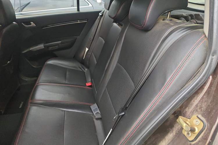 Used Geely Auto Classic Emgrand 2013 Hatchback 1.5L Manual Elite Model