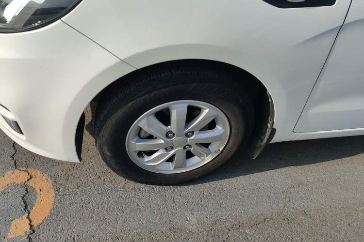 Used Kia K2 2015 Sedan 1.4L MT GLS