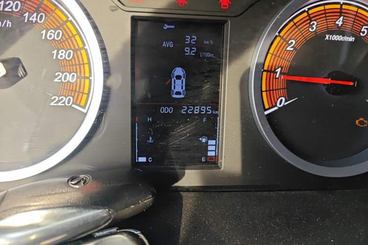 Used Soueast DX5 2021 1.5L Manual Luxury Version
