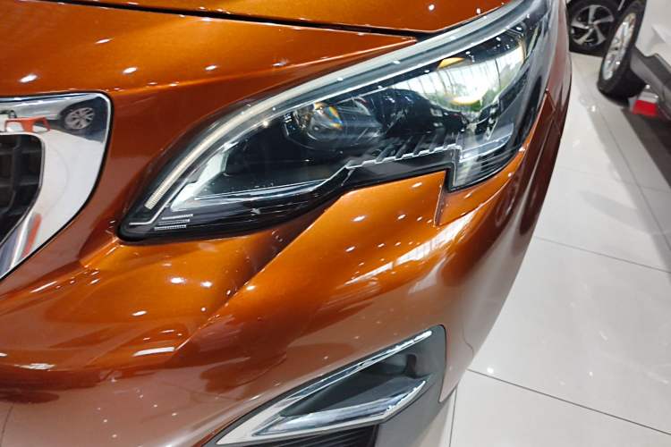 Used Peugeot 4008 2017 350THP Elite Edition Left Front Headlight