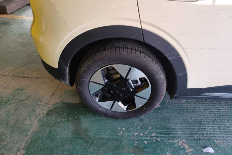 Used Geely Galaxy Geome 2025 310km Dream Edition Right Rear Wheel Hub