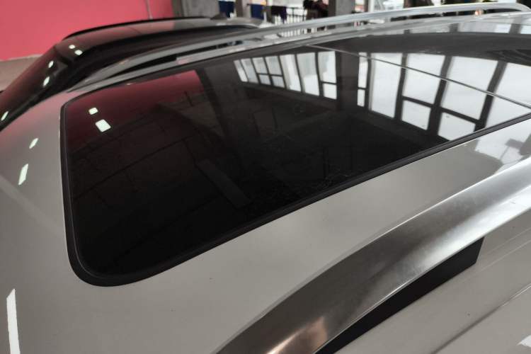 Used Volkswagen Teramont 2017 330TSI Two-Wheel-Drive Luxury Edition Roof