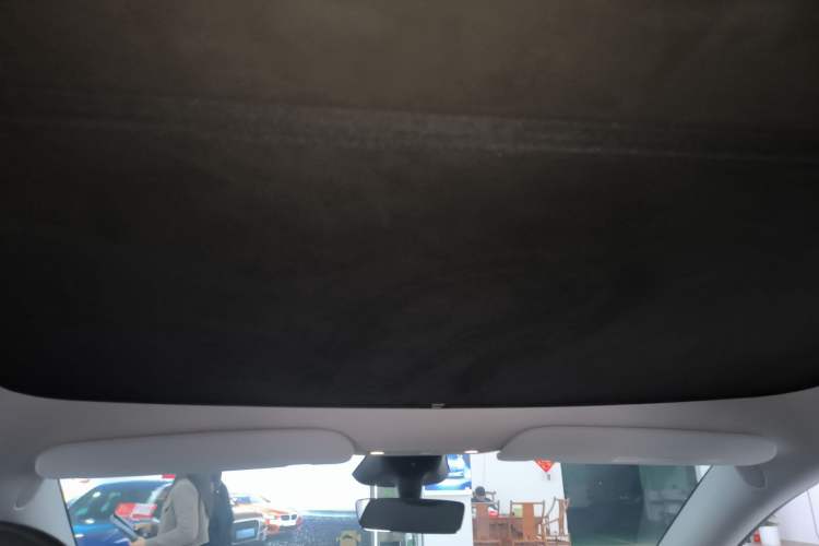 Used Tesla Model Y 2024 Rear-Wheel-Drive Version
