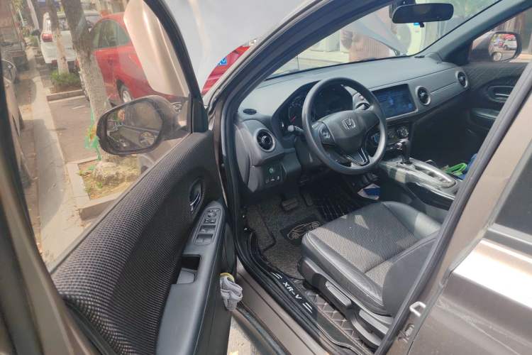 Used Honda XR-V 2017 1.8L EXi CVT Comfort Version
