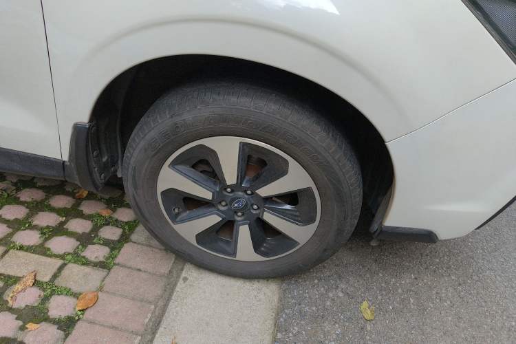 Used Subaru Forester 2016 2.0i Luxury Navigation Edition