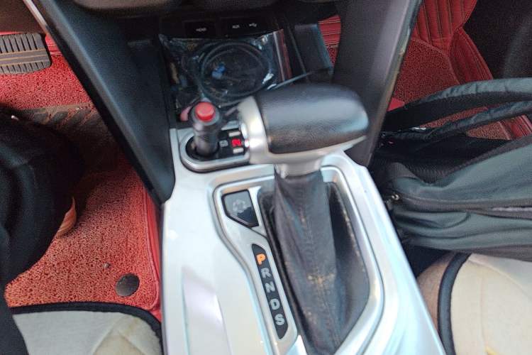 Used GAC Trumpchi GS4 2015 200T G-DCT Luxury Edition Gear Lever