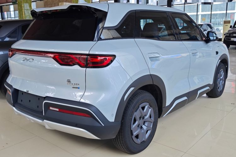 Used BYD Yuan UP 2025 Intelligent Driving Version 401 KM Dynamic Edition
