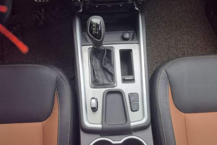 Used Geely Auto Vision X6 2016 1.3T CVT Flagship Model
