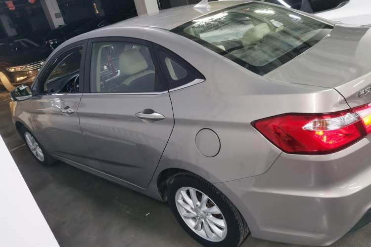 Used Changan Alsvin V7 2016 1.6L Automatic Enjoyment Model China V Standard
