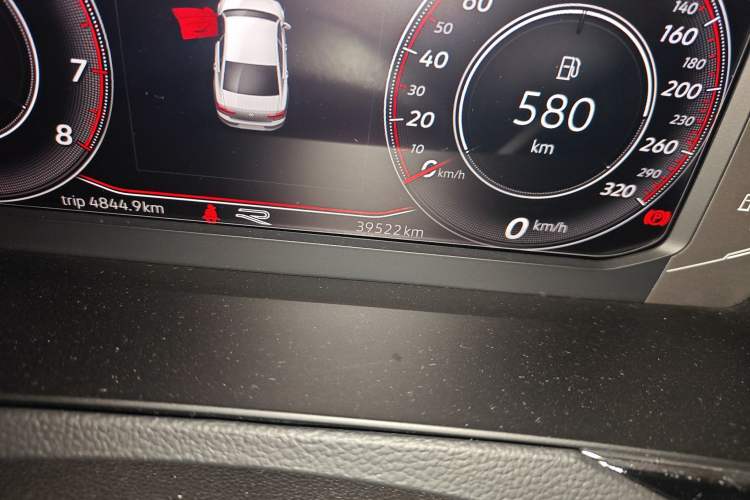 Used Volkswagen Magotan 2020 380TSI DSG Luxury Version Odometer Close Up