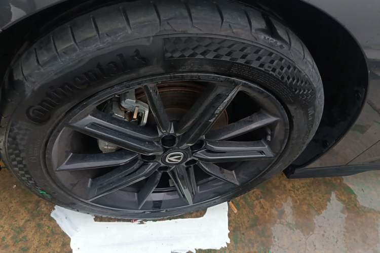 Used Changan UNI-V 2022 1.5T Prestige Version