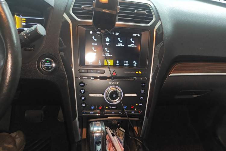 Used Ford Explorer 2017 2.3T Elite Edition Audio And AC Panel