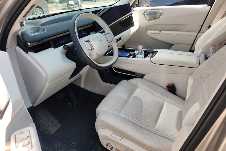 Used Lynk & Co 900 2025 2.0T Ultra