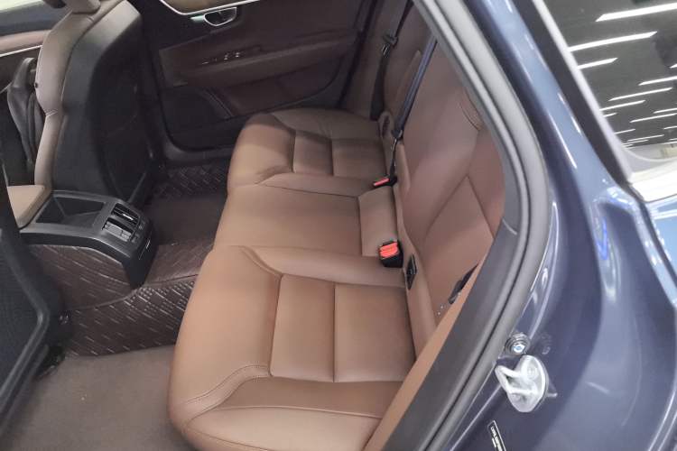 Used Volvo S90 2024 B5 Zhiyi Luxury Edition