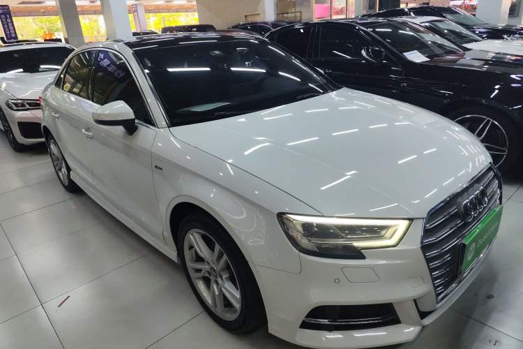 Used Audi A3 2020 Limousine 35 TFSI Fashion Edition China VI Emission Standard