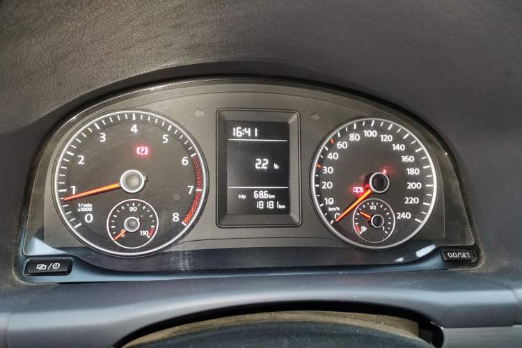 Used Volkswagen Touran 2013 1.4T Manual Fashion Edition 5 Seats
