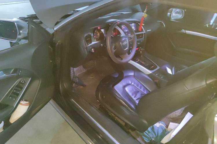 Used Audi A5 2010 2.0TFSI Cabriolet