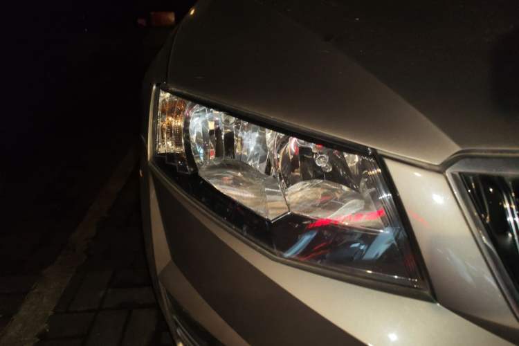 Used Skoda Octavia 2017 1.6L Automatic Smart Drive Edition
