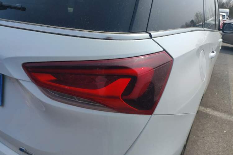 Used Buick GL6 2021 323T Mild Hybrid Connect Prestige Model