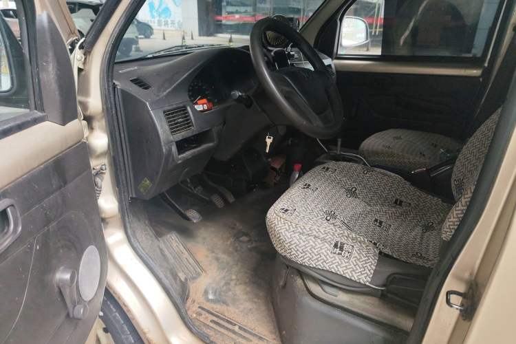 Used Wuling Rongguang 2012 1.5L Extended Basic Version
