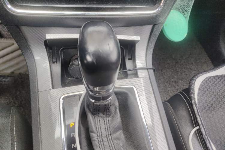 Used Roewe RX5 2016 20T Two-Wheel Drive Automatic Flagship Edition