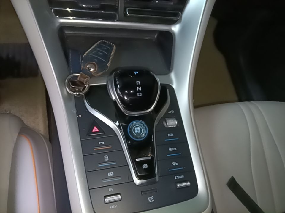 BYD Song Pro New Energy 2023 Champion Edition DM-i 71KM Navigation Model — снимка 16
