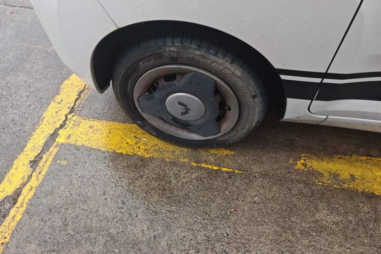 Used Wuling Hongguang MINIEV 2022 Macaron Premium Model – Lithium Iron Phosphate Exterior 4