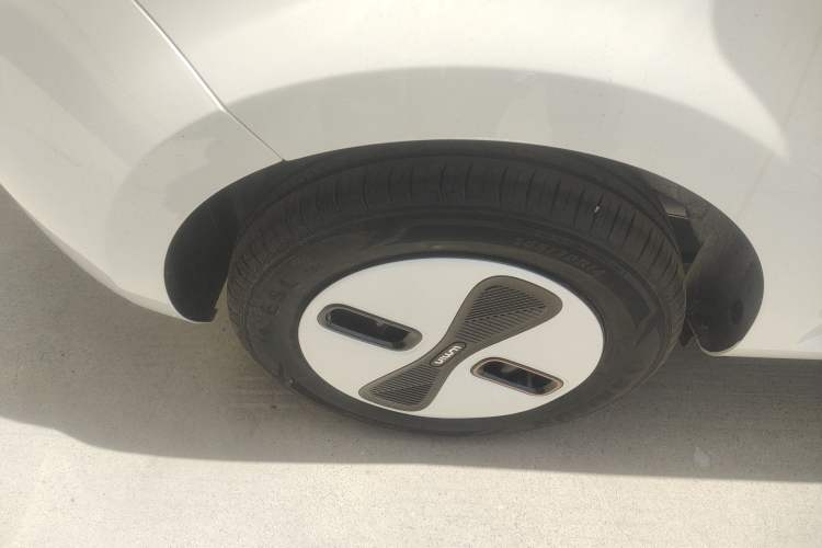 Used CHANGAN NEVO Lumin 2025 301km Honey Dew Edition Right Rear Wheel Hub