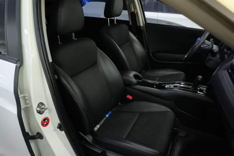 Used Honda Vezel 2020 1.5L CVT Pioneer Edition
