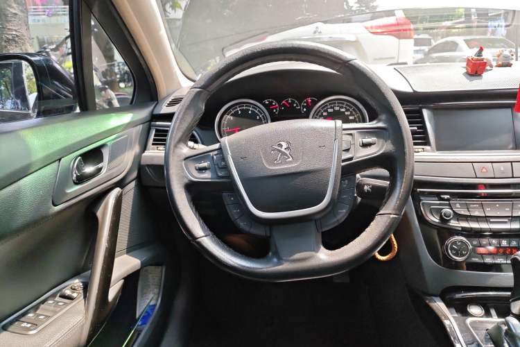 Used Peugeot 508 2011 2.3L Automatic Luxury Edition Steering Wheel